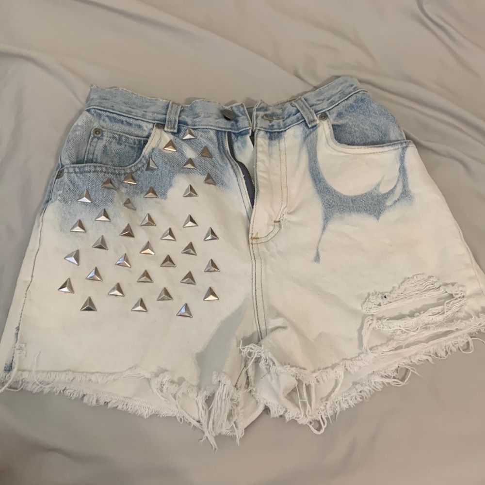 High waisted bleached and studded shorts